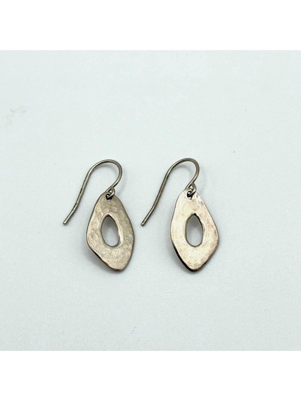 Silpada Hammered Matte Modernist Disk Dangle Sterling Silver Earrings